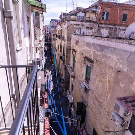 Appartement Tiny Daisy House à Naples Extérieur photo