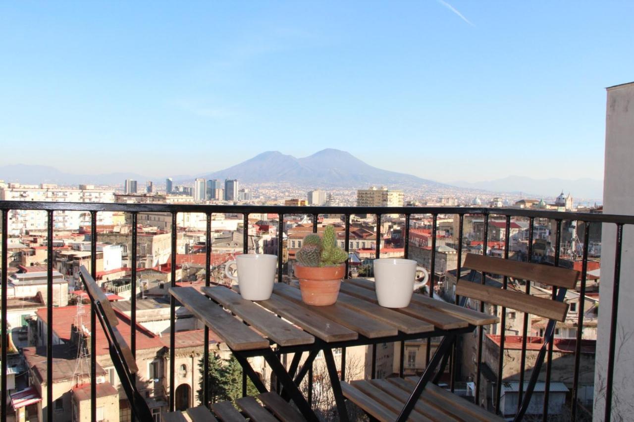 Appartement Tiny Daisy House à Naples Extérieur photo